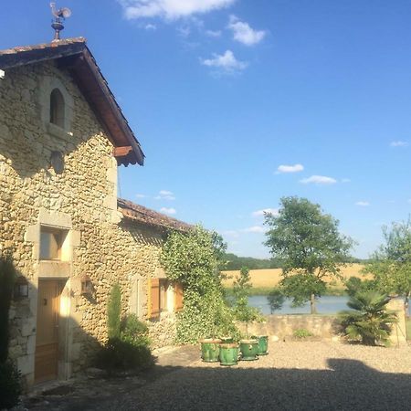 Gite Le Cezan Jegun Bagian luar foto